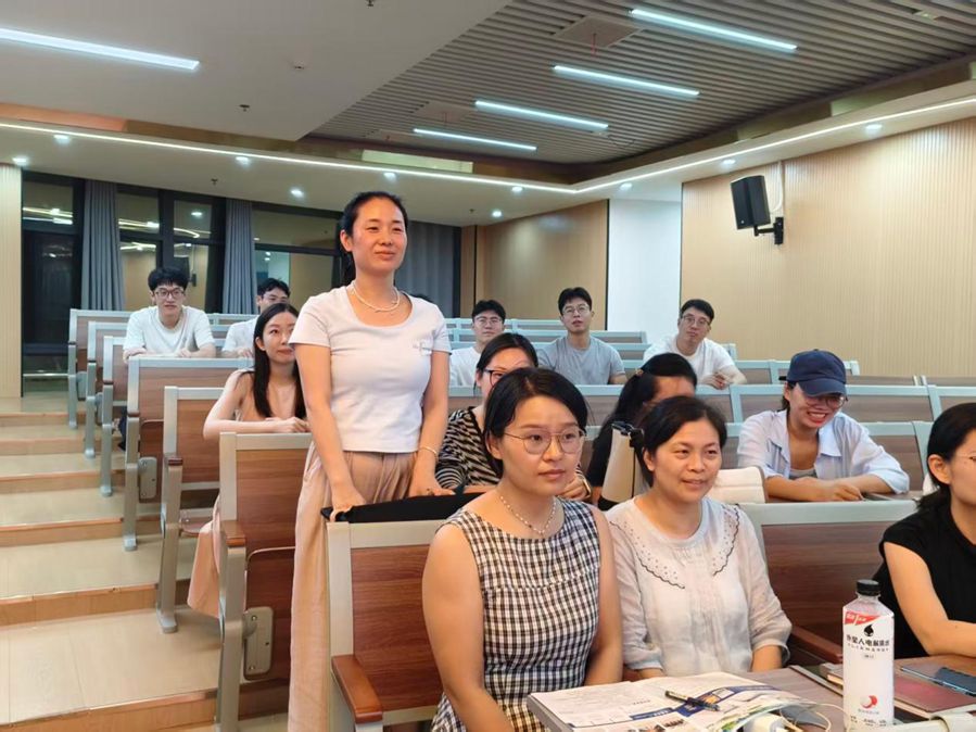 围绕刘品生理事长培训班上的讲话开展专